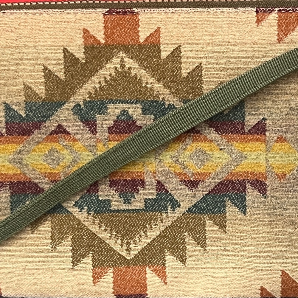 Pendleton Large Three Pocket Keeper Crossbody Bag - image 4